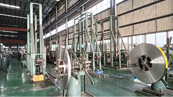 不銹鋼焊管為何會(huì)掉皮？